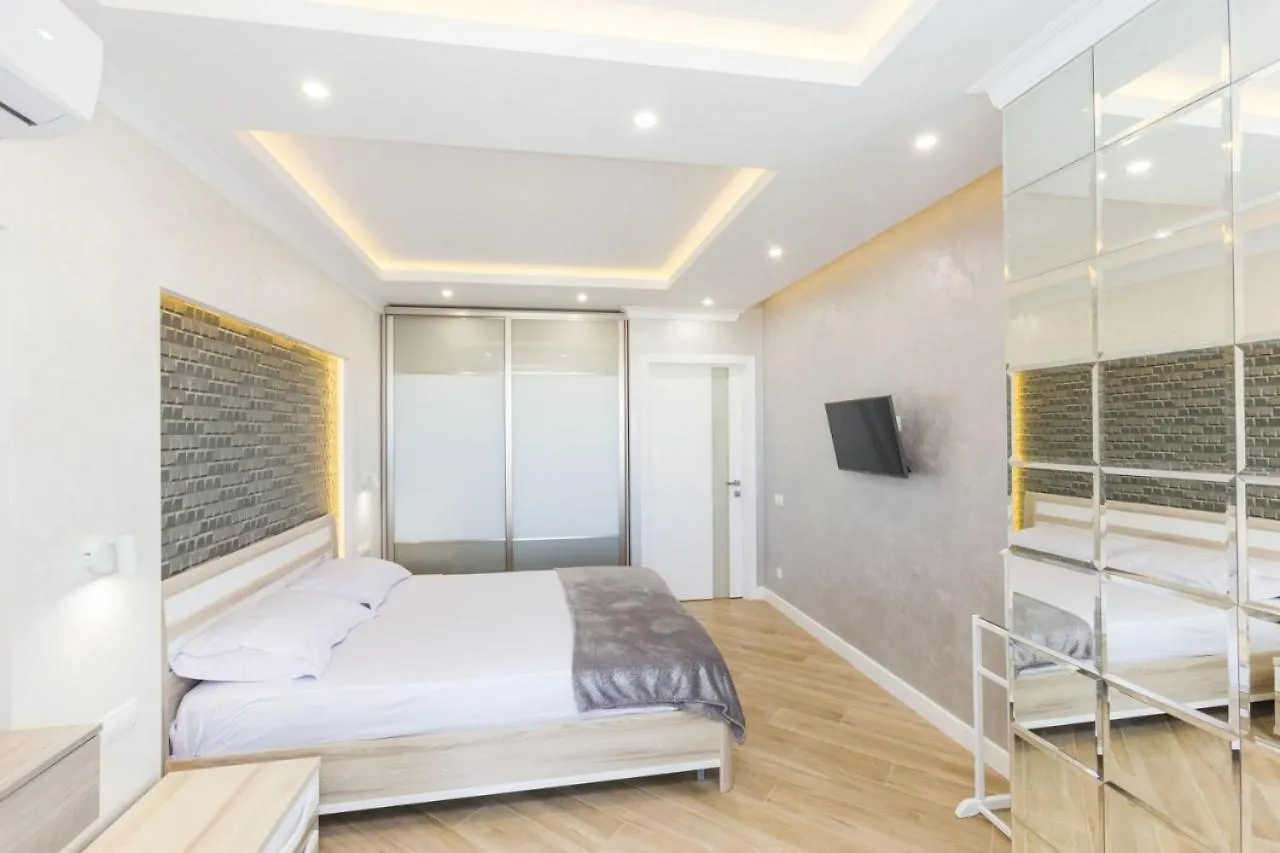 Luxary Apartment Skrypnyka Kiev