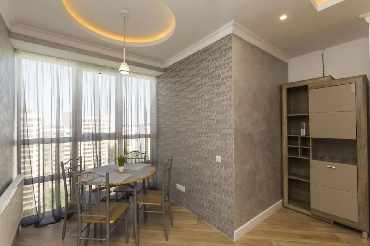 Luxary Apartment Skrypnyka Kiev